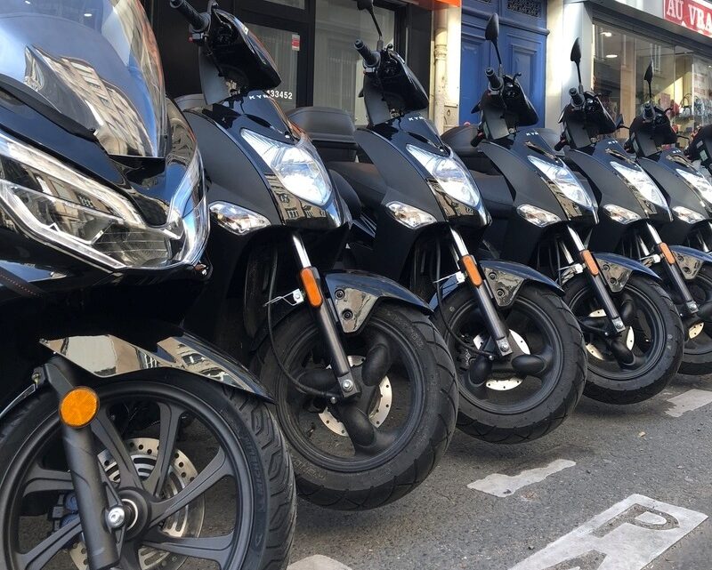 Location de moto à Paris : pratique et utile pour les citadins et les touristes